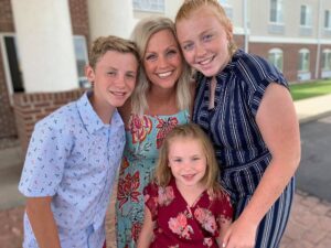 mom with kids